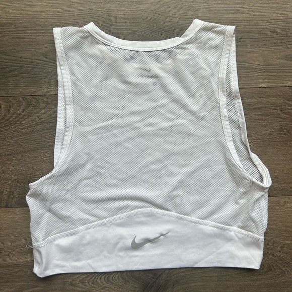 Nike dri fit cropped mesh tank Women’s size S - Picture 1 of 3